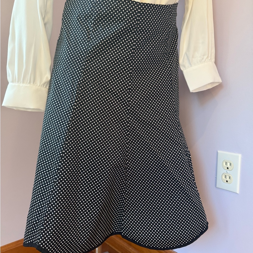 White House Black Market Black and White A-Line Skirt size 2